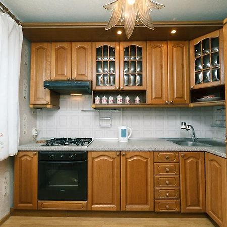 קייב Comfortable One Beds With Nice View For Independent Sqr מראה חיצוני תמונה