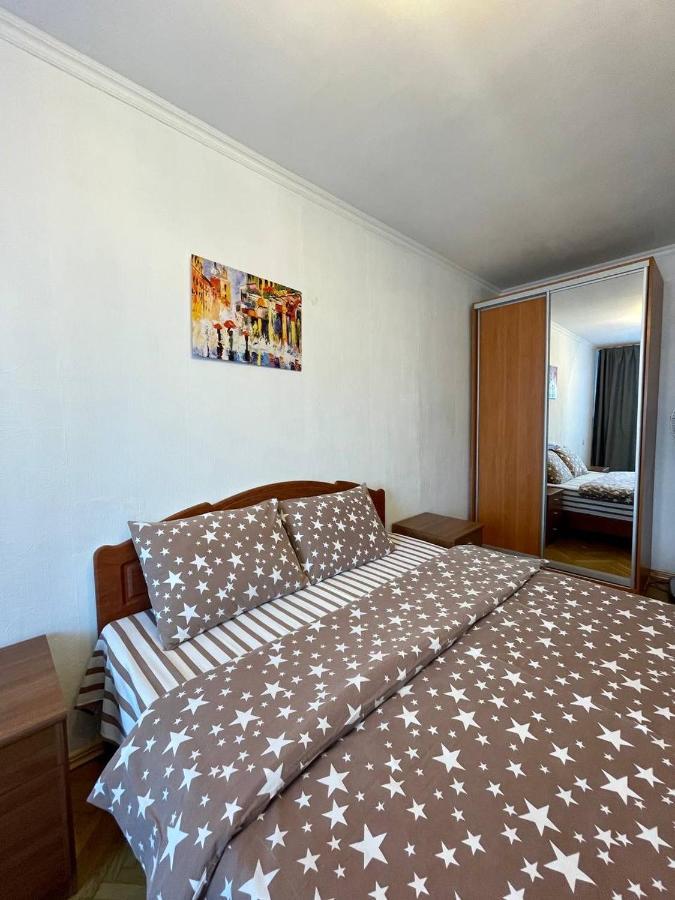 קייב Comfortable One Beds With Nice View For Independent Sqr מראה חיצוני תמונה