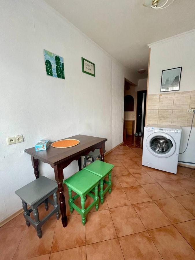 קייב Comfortable One Beds With Nice View For Independent Sqr מראה חיצוני תמונה