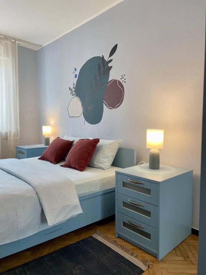 קייב Comfortable One Beds With Nice View For Independent Sqr מראה חיצוני תמונה